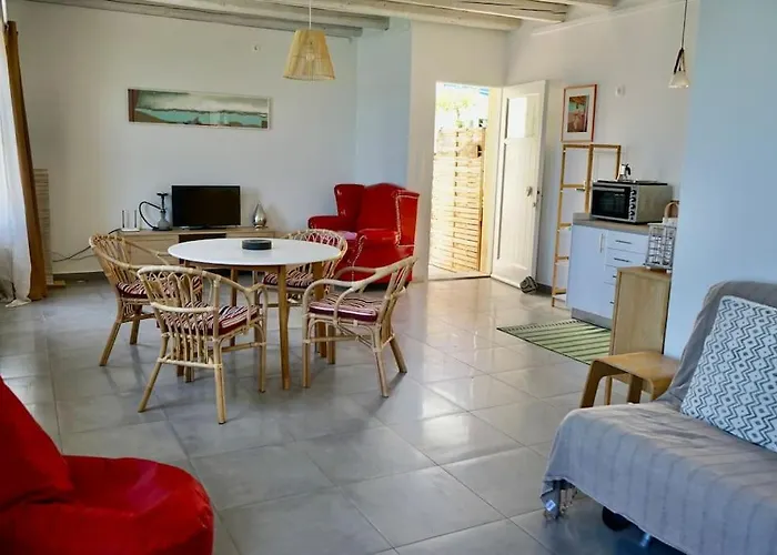 Apartment Follow Your Art Kýthira